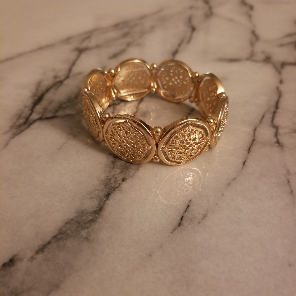 Stretchy Gold Bracelet